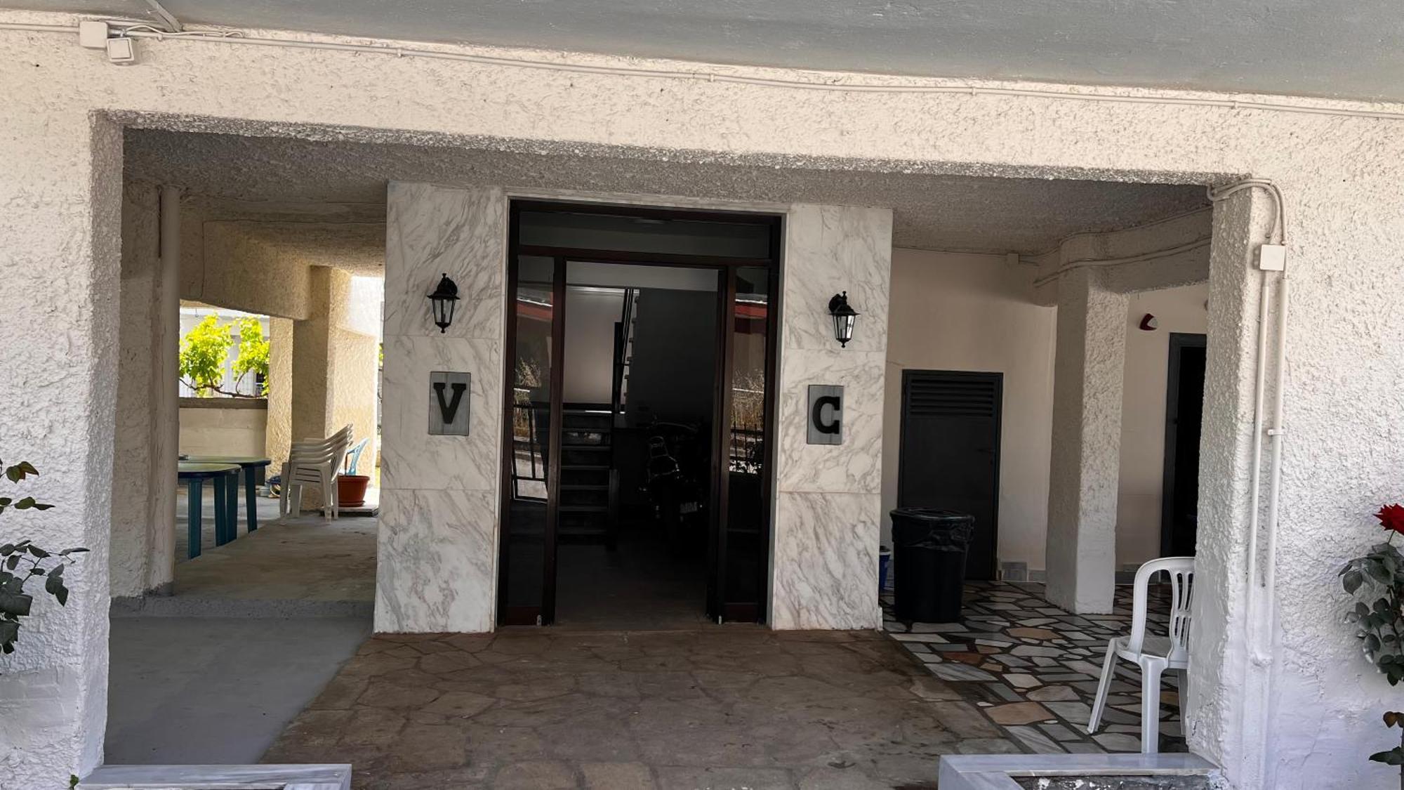Villa California Паралия-Дионисиу Экстерьер фото